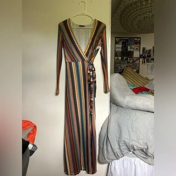 small multi color vici dress! - Picture 1 of 3